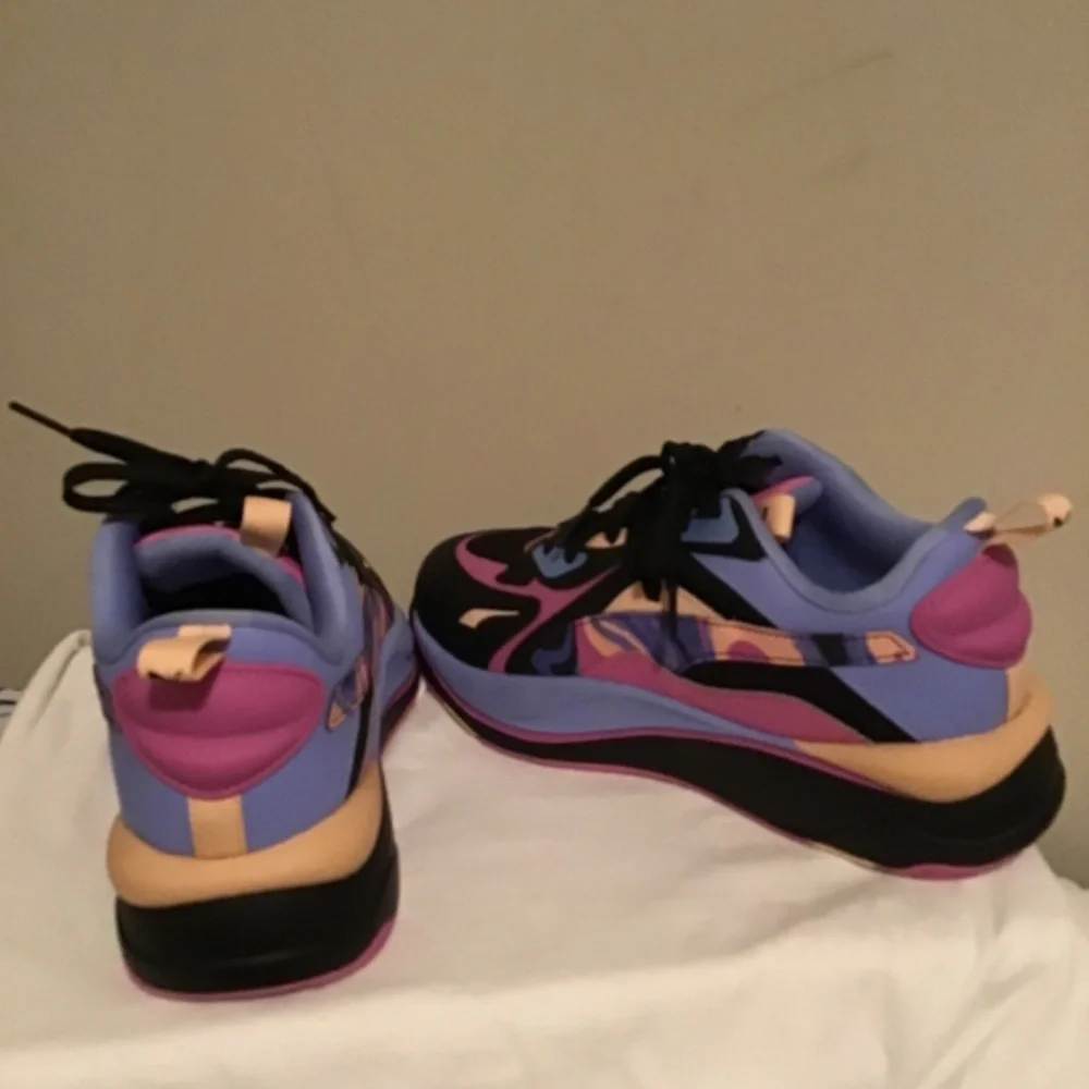 😜Puma, women’s size 9.5, new condition, see photos - Picture 4 of 5